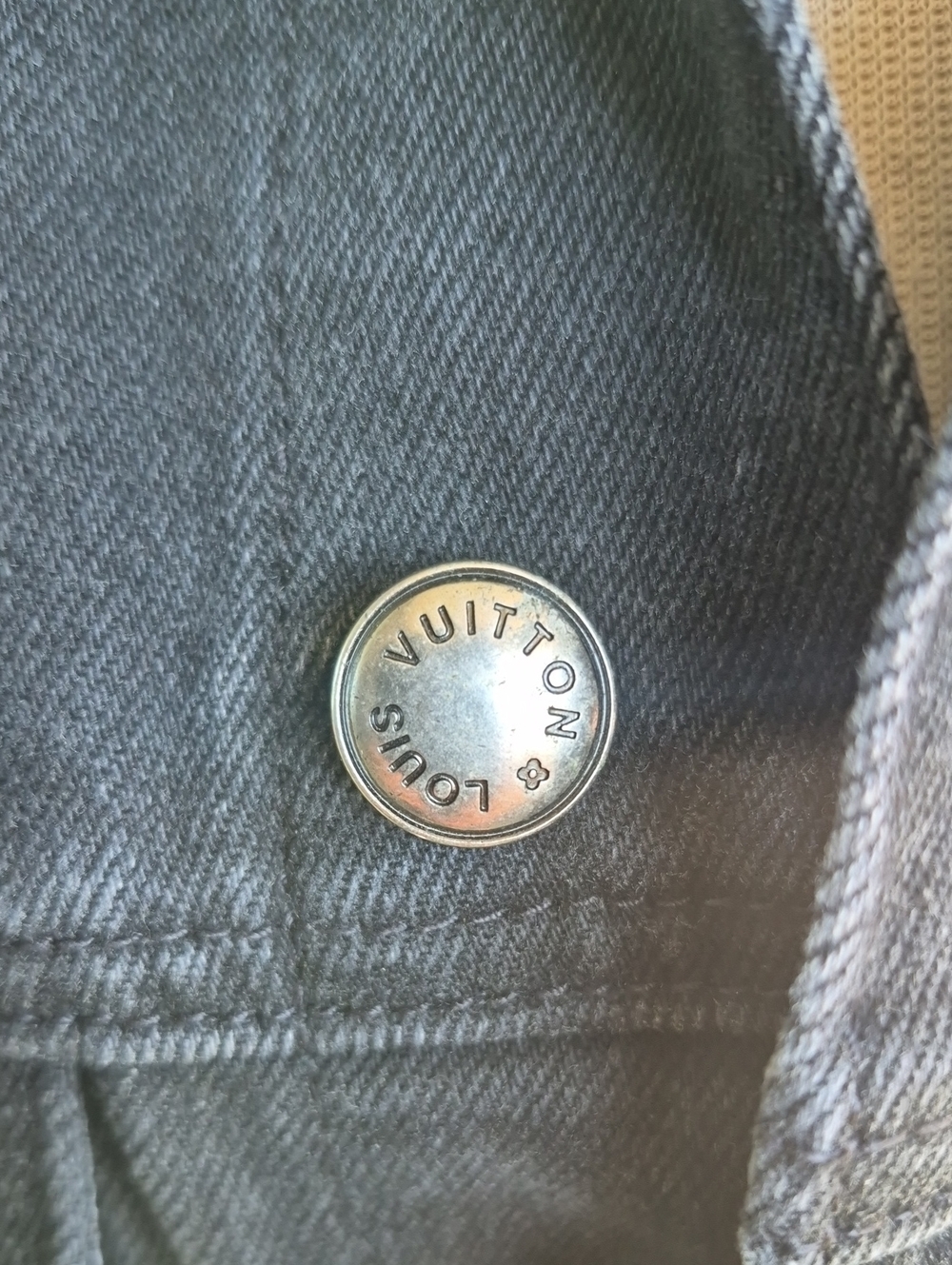BLACK DENIM JACKET - Picture 4 of 6